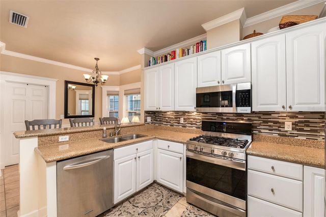 5008 NW 10TH PLACE, Gainesville, FL 32605