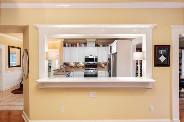 5008 NW 10TH PLACE, Gainesville, FL 32605