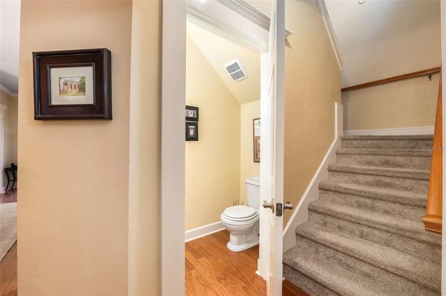 5008 NW 10TH PLACE, Gainesville, FL 32605