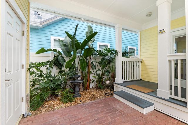 5008 NW 10TH PLACE, Gainesville, FL 32605