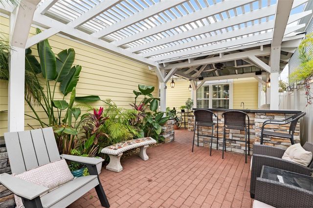 5008 NW 10TH PLACE, Gainesville, FL 32605