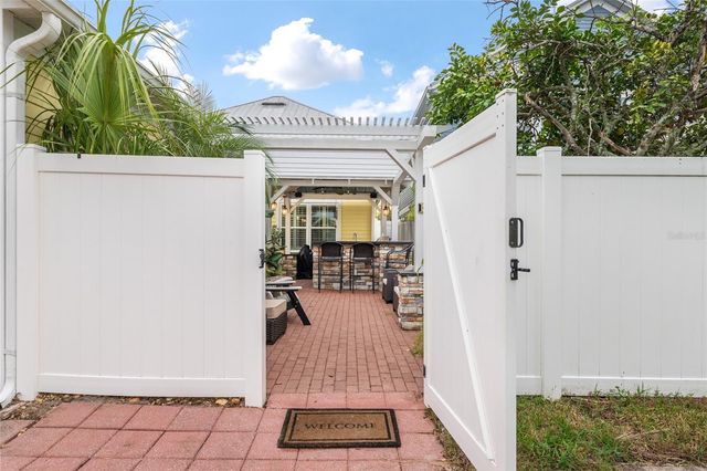 5008 NW 10TH PLACE, Gainesville, FL 32605