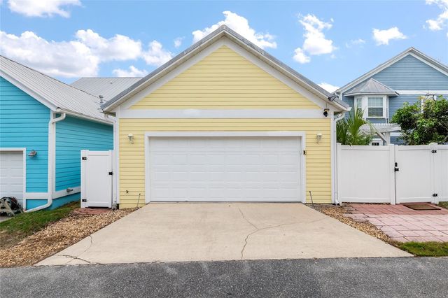 5008 NW 10TH PLACE, Gainesville, FL 32605