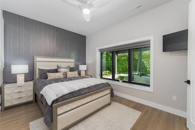 8159 Riverside Drive, Powell, OH 43065