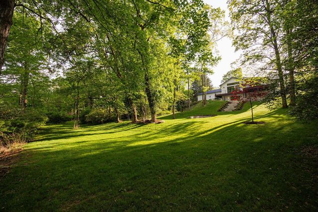8159 Riverside Drive, Powell, OH 43065