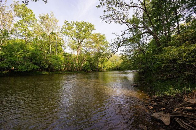 8159 Riverside Drive, Powell, OH 43065