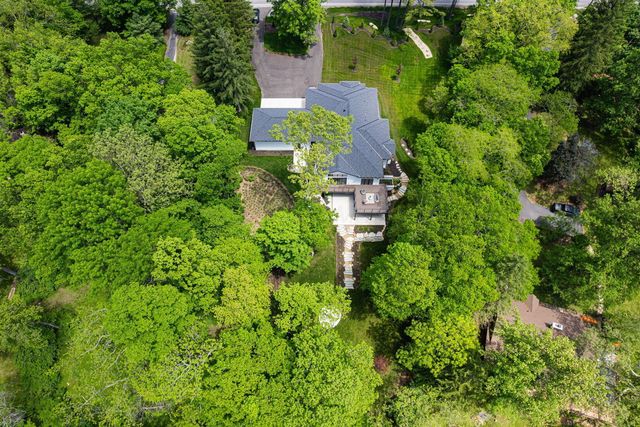 8159 Riverside Drive, Powell, OH 43065