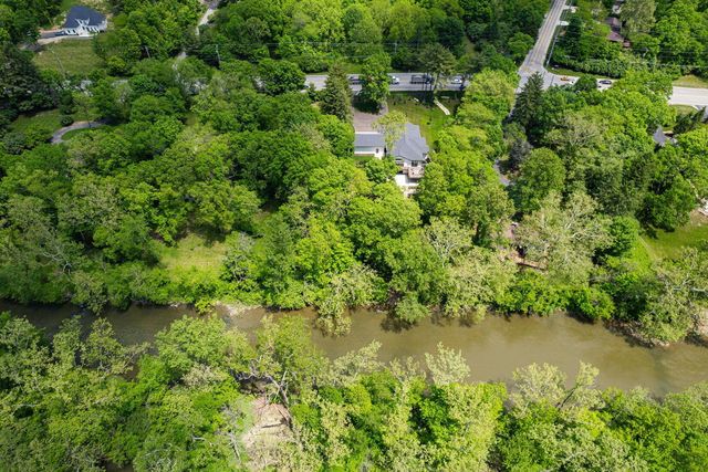 8159 Riverside Drive, Powell, OH 43065