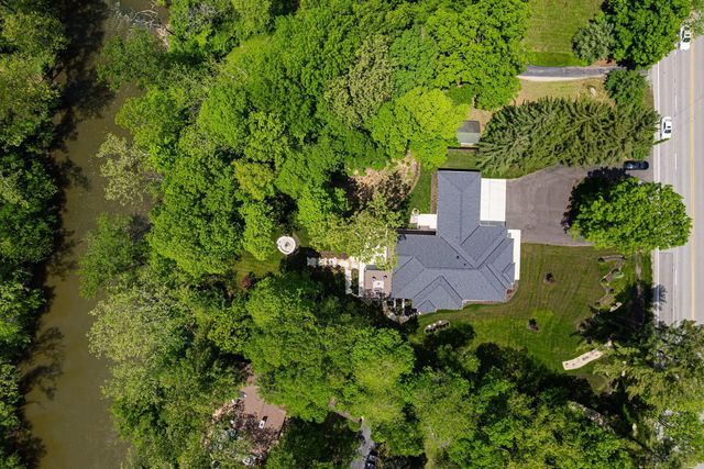 8159 Riverside Drive, Powell, OH 43065
