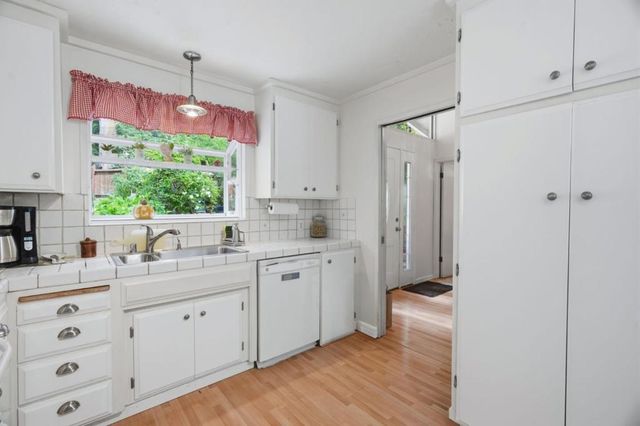 160 Nellie Lane, Boulder Creek, CA 95006