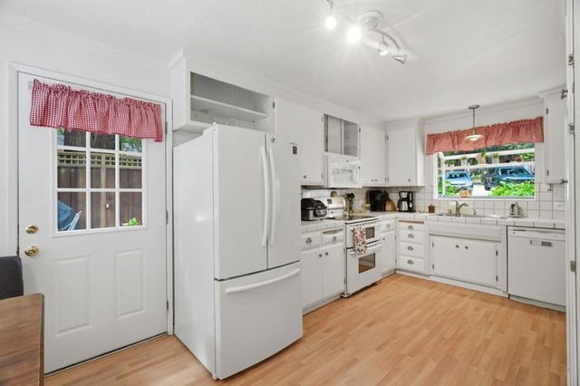 160 Nellie Lane, Boulder Creek, CA 95006