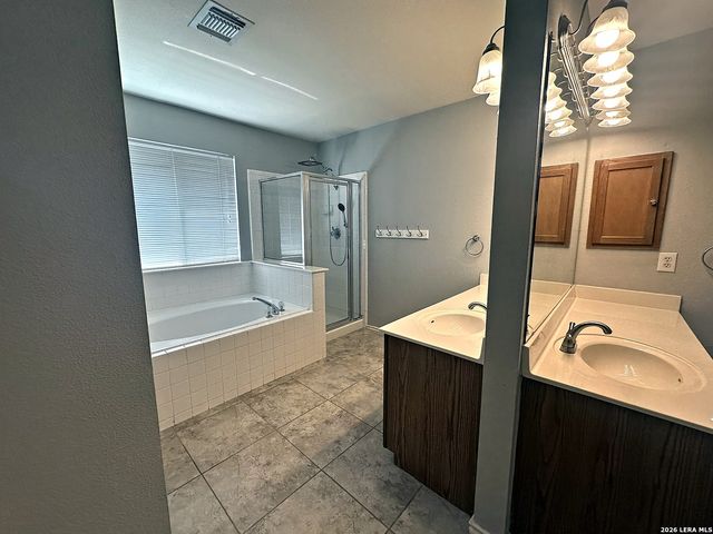 3202 PRESTON HALL DR, San Antonio, TX 78247