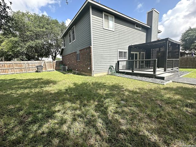 3202 PRESTON HALL DR, San Antonio, TX 78247