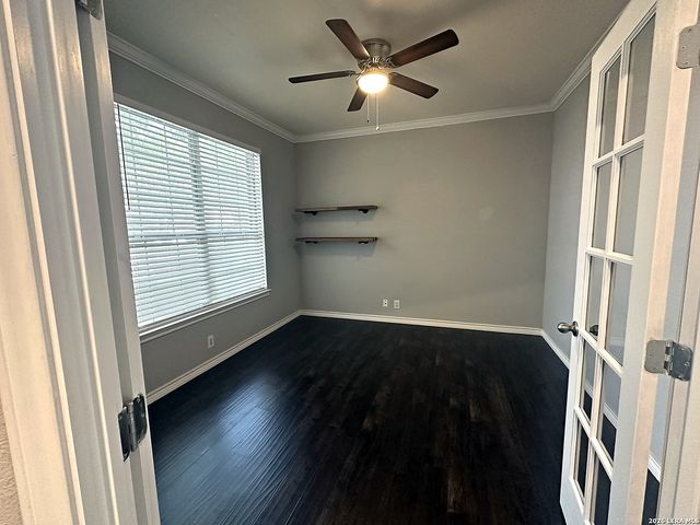 3202 PRESTON HALL DR, San Antonio, TX 78247