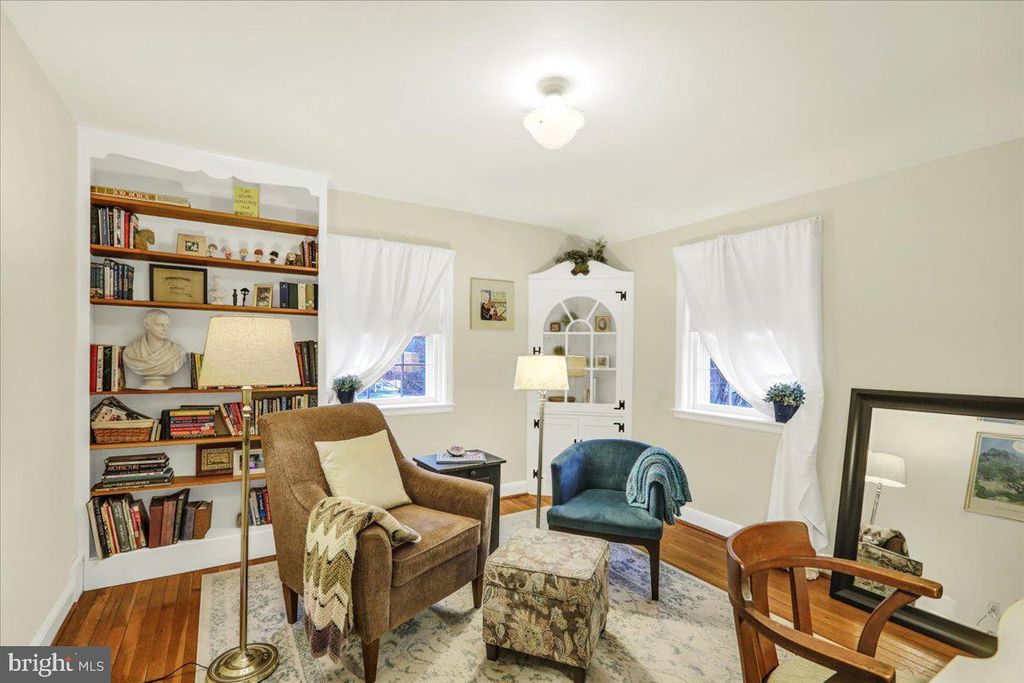 Image 19 of property listing at 16 E 34TH ST, Reading, PA 19606