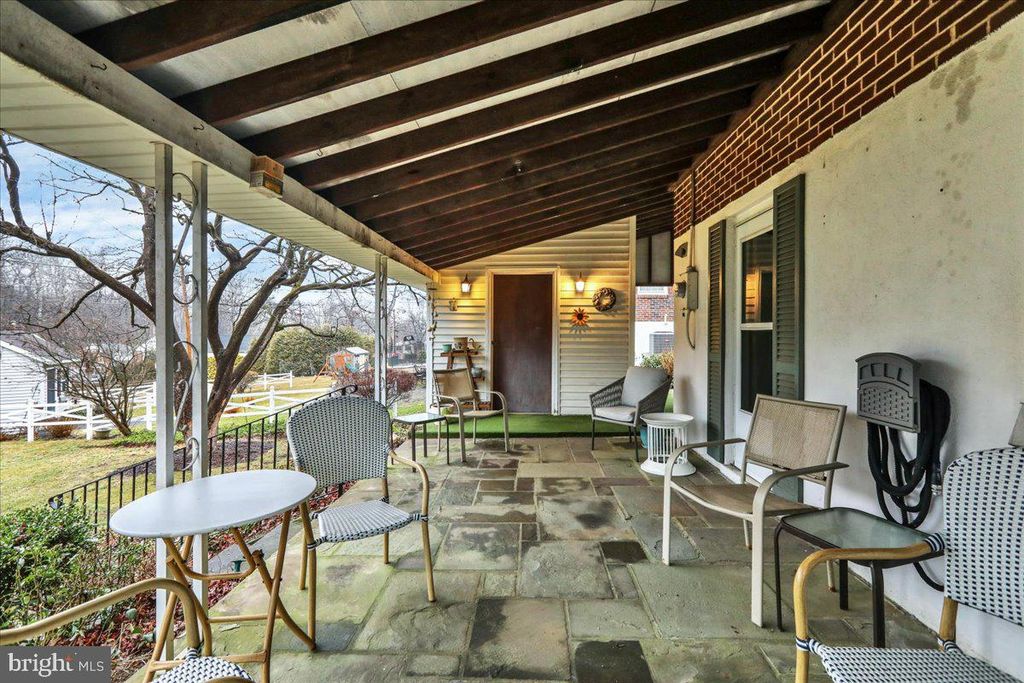 Image 28 of property listing at 16 E 34TH ST, Reading, PA 19606