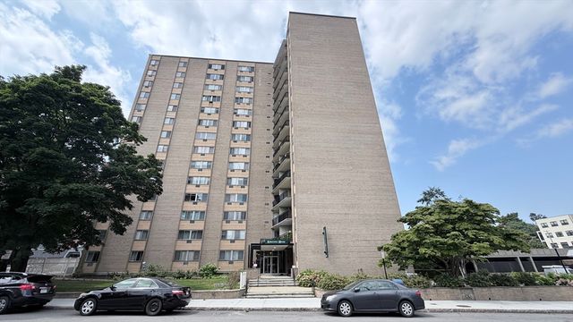 1025 Hancock St 10 B, Quincy, MA 02169