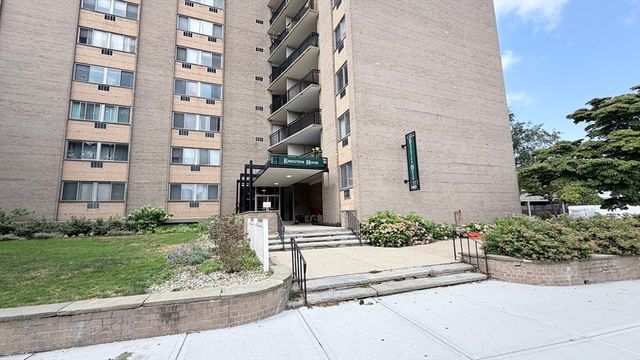 1025 Hancock St 10 B, Quincy, MA 02169