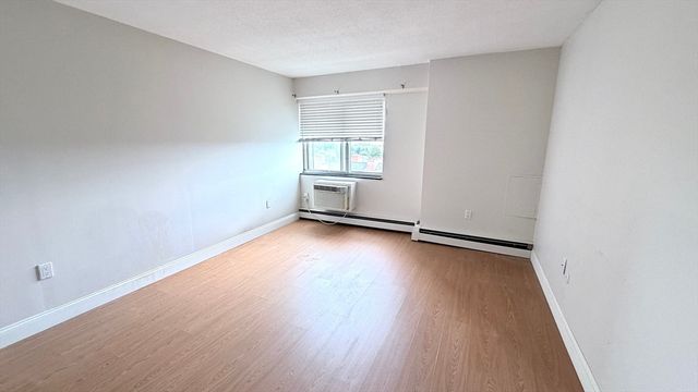 1025 Hancock St 10 B, Quincy, MA 02169