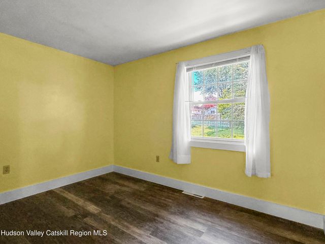 14 Regal Road, Stuyvesant, NY 12173