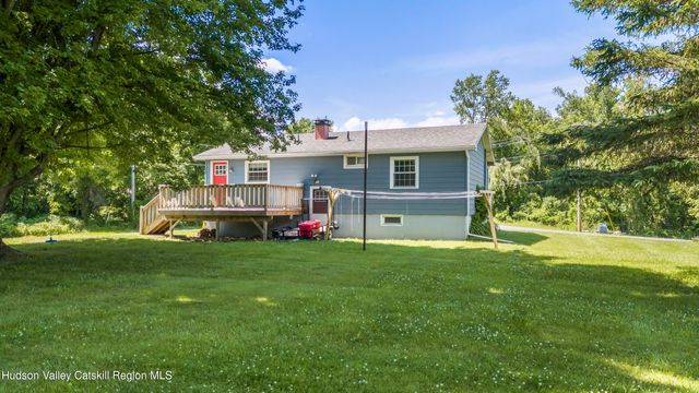 14 Regal Road, Stuyvesant, NY 12173