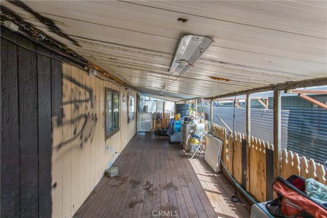 1097 N State 517, Hemet, CA 92543