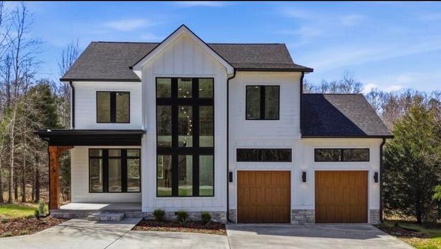 4569 Sailmaker Circle, Chattanooga, TN 37416