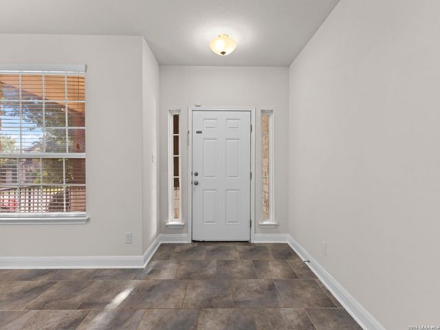 5716 MCKINNEY FLS, San Antonio, TX 78253
