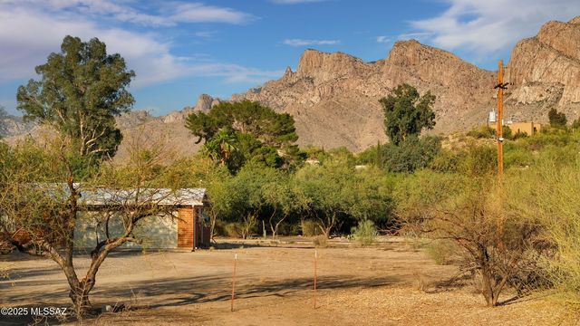 9745 N Calle Loma Linda, Oro Valley, AZ 85737