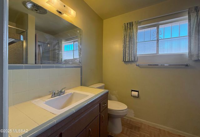 9745 N Calle Loma Linda, Oro Valley, AZ 85737