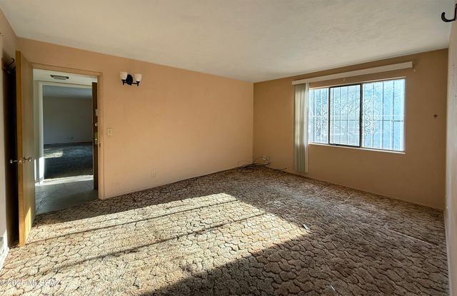 9745 N Calle Loma Linda, Oro Valley, AZ 85737