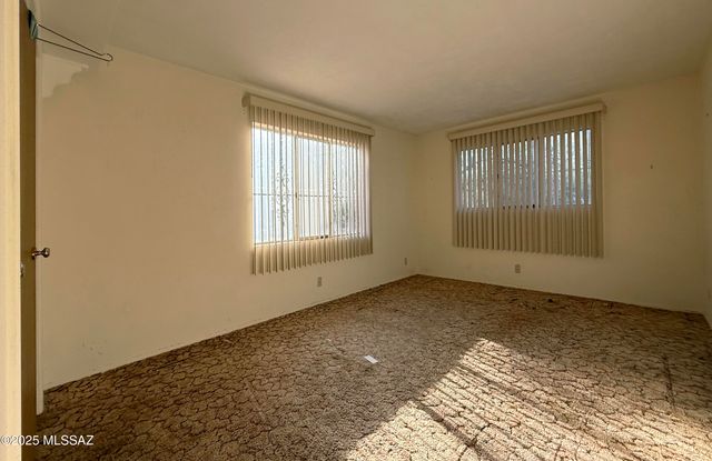 9745 N Calle Loma Linda, Oro Valley, AZ 85737