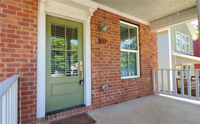 302 S College Avenue, Fayetteville, AR 72701