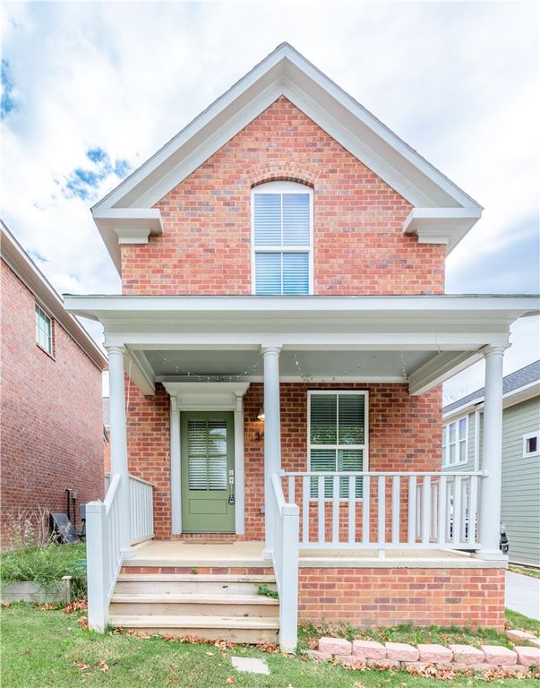 302 S College Avenue, Fayetteville, AR 72701