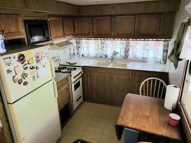 135 Knott Drive, Eutawville, SC 29048