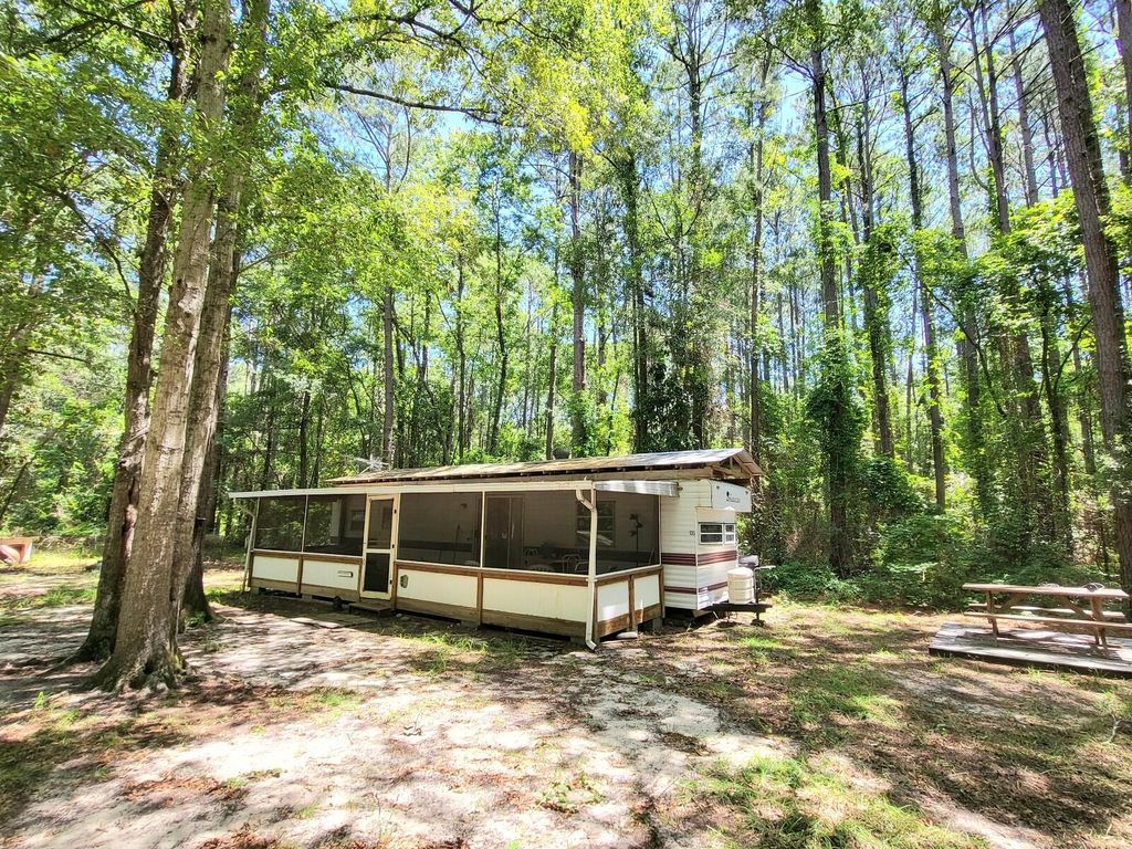 135 Knott Drive, Eutawville, SC 29048