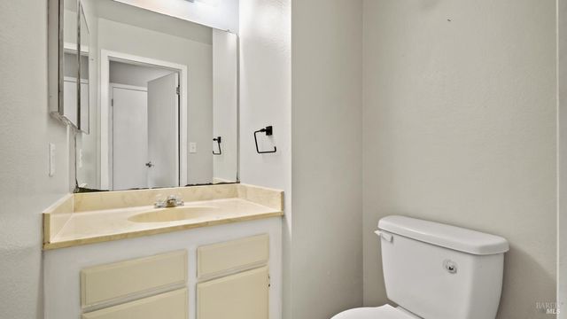 7103 Camino Colegio, Rohnert Park, CA 94928