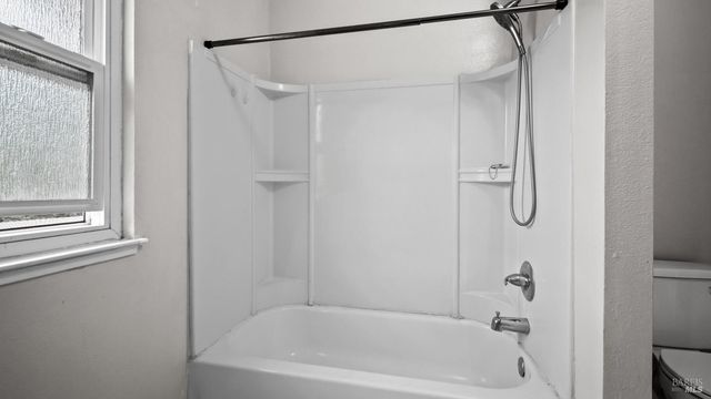 7103 Camino Colegio, Rohnert Park, CA 94928