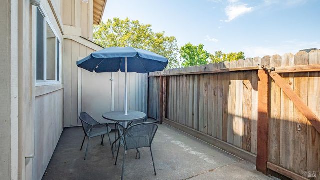 7103 Camino Colegio, Rohnert Park, CA 94928