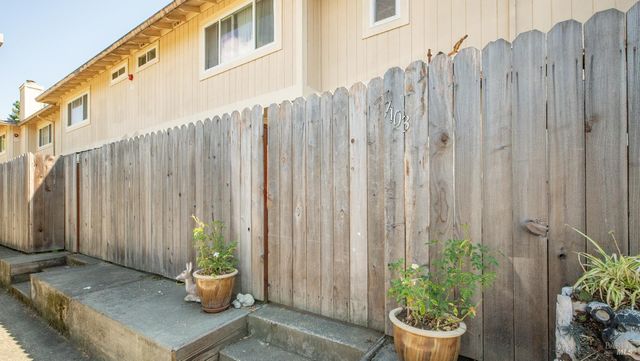 7103 Camino Colegio, Rohnert Park, CA 94928