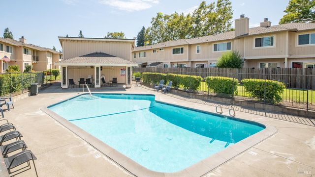 7103 Camino Colegio, Rohnert Park, CA 94928