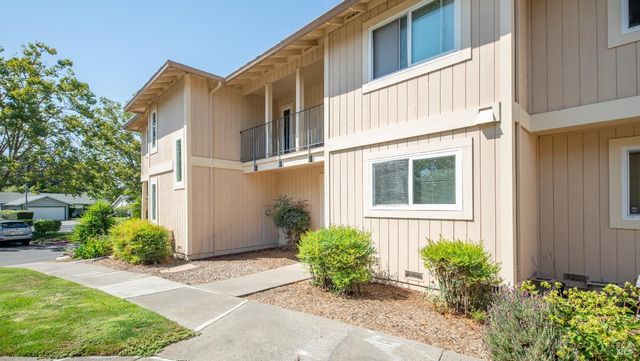 7103 Camino Colegio, Rohnert Park, CA 94928