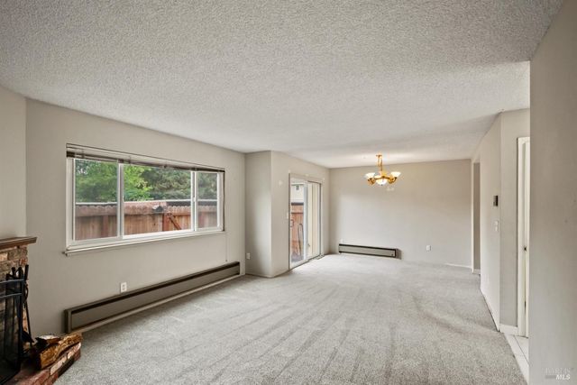 7103 Camino Colegio, Rohnert Park, CA 94928