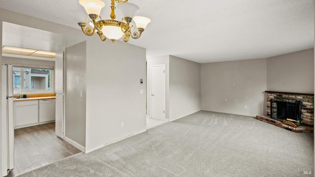 7103 Camino Colegio, Rohnert Park, CA 94928