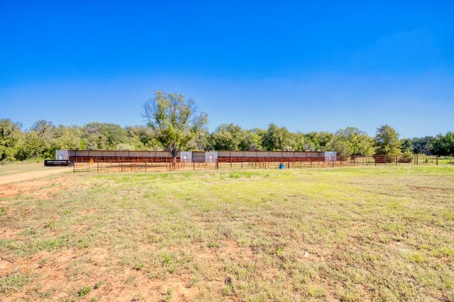 247 S Caddo Street, Lipan, TX 76462