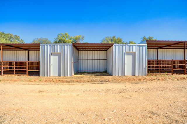 247 S Caddo Street, Lipan, TX 76462