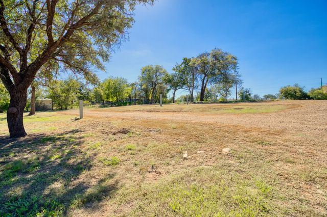 247 S Caddo Street, Lipan, TX 76462
