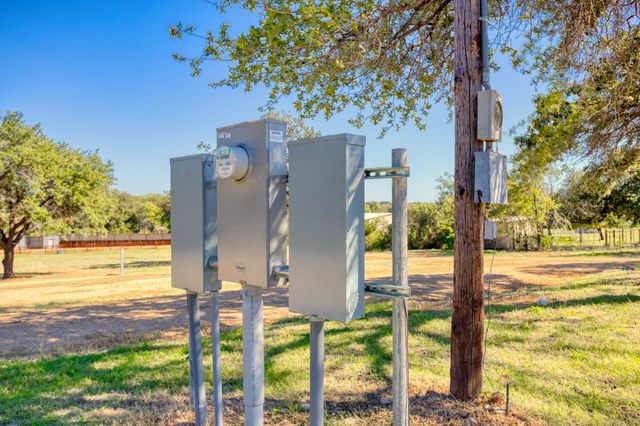 247 S Caddo Street, Lipan, TX 76462