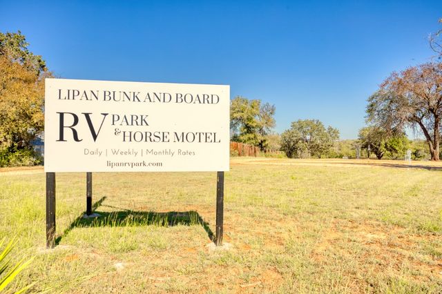 247 S Caddo Street, Lipan, TX 76462