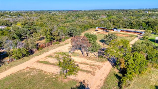 247 S Caddo Street, Lipan, TX 76462